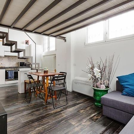 Navigli Luxury Loft - Apartment In Milano Bagian luar foto