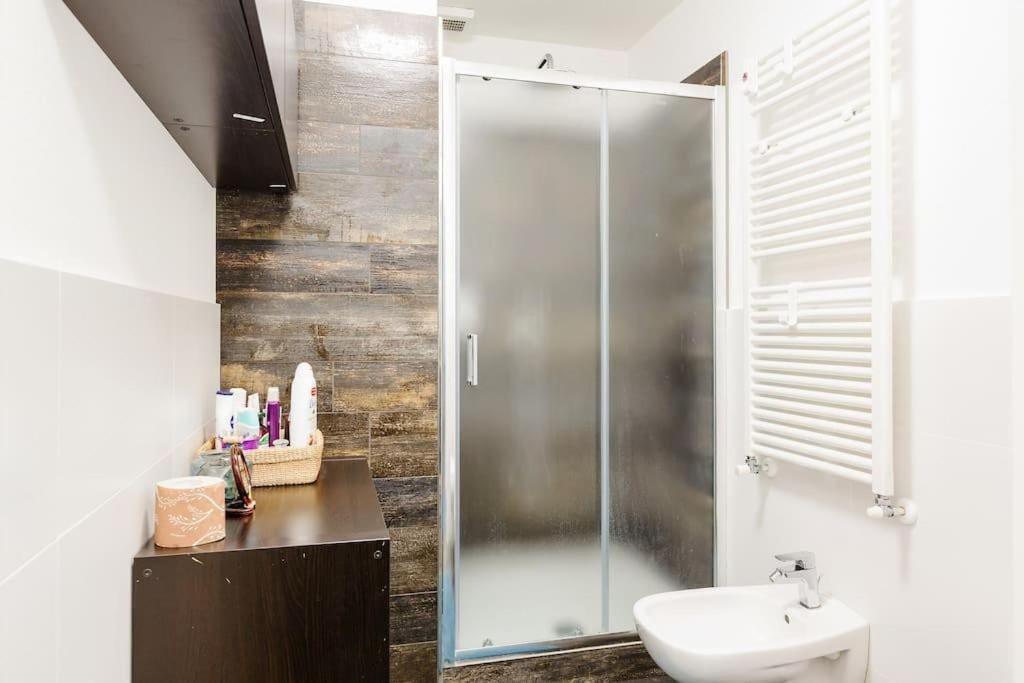 Navigli Luxury Loft - Apartment In Milano Bagian luar foto