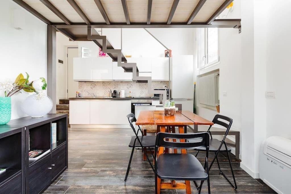 Navigli Luxury Loft - Apartment In Milano Bagian luar foto