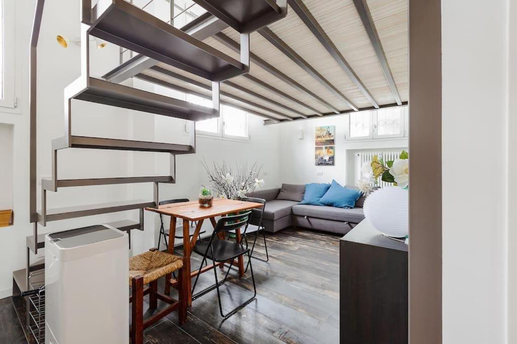 Navigli Luxury Loft - Apartment In Milano Bagian luar foto